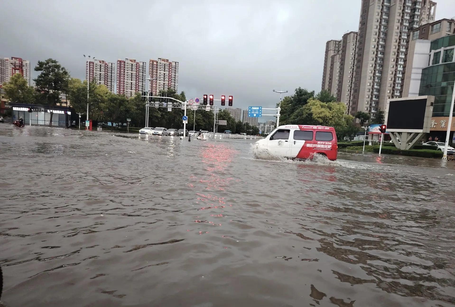 臨沂暴雨應(yīng)對(duì)指南，步驟與措施解析